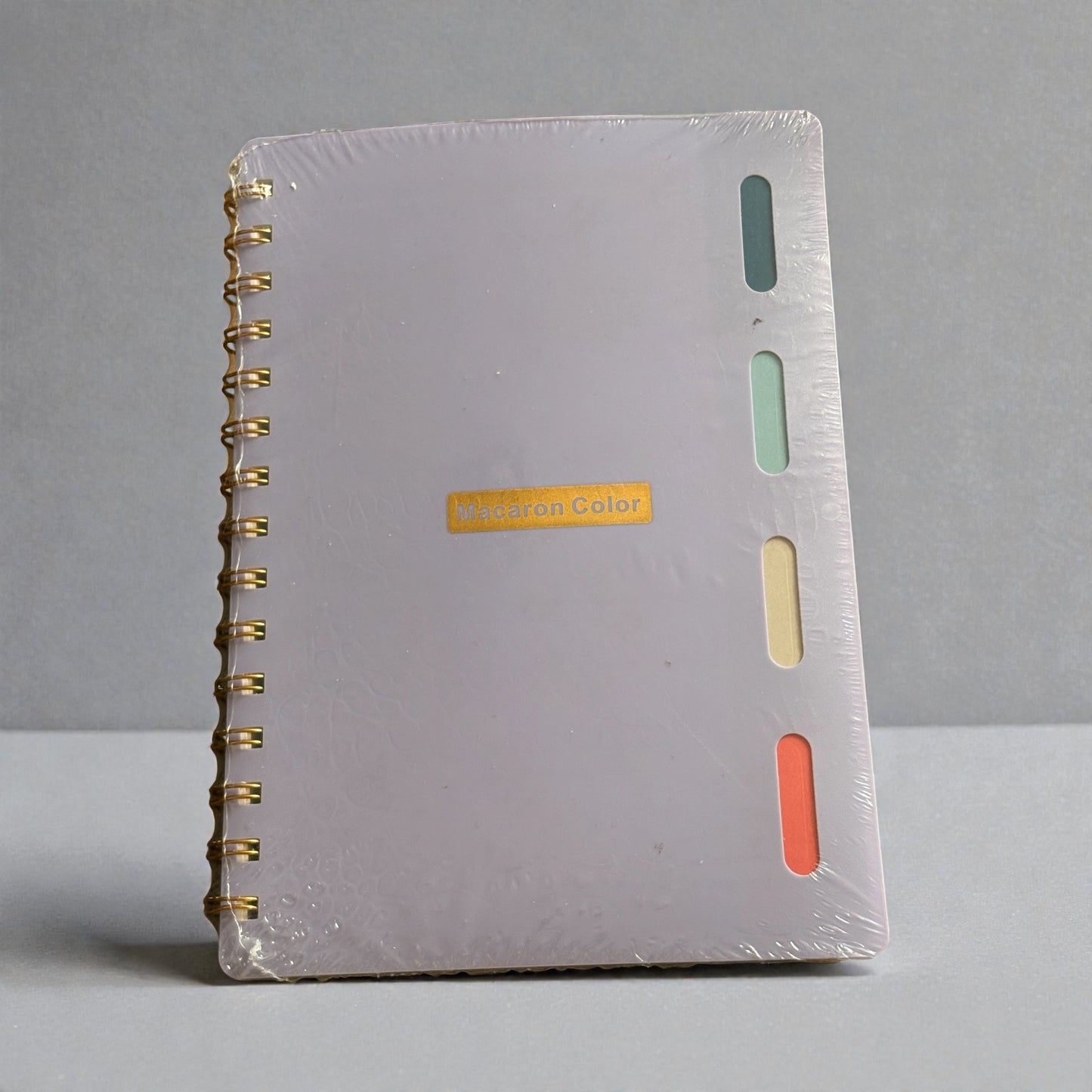 Cuaderno a rayas de 80 hojas con 4 separadores de colores tamaño A5
