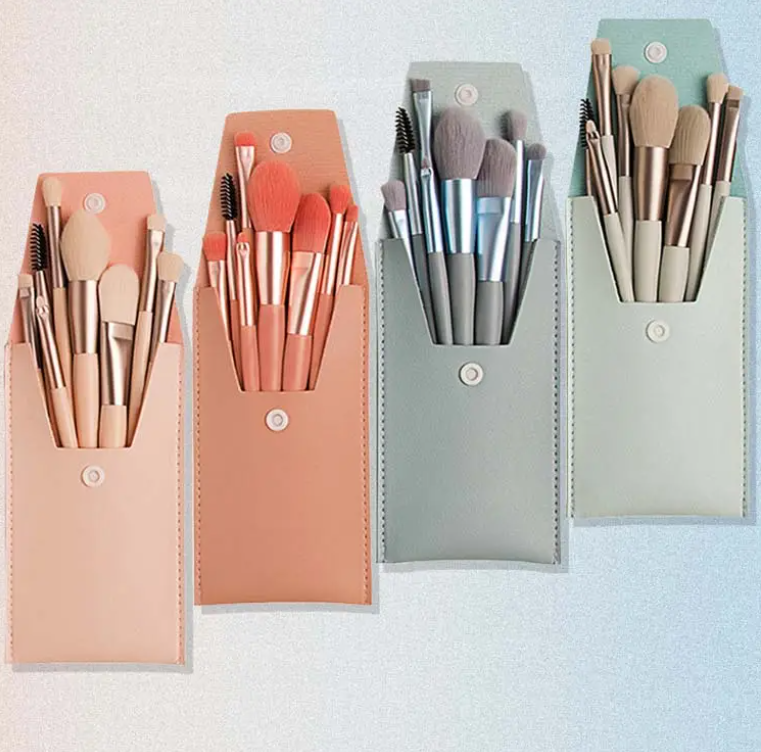 Mini juego de brochas de maquillaje