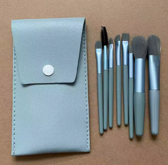 Mini juego de brochas de maquillaje