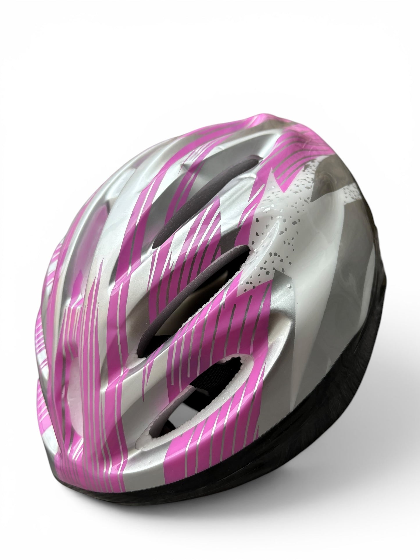 Casco de seguridad para ciclismo o patinete con diseño aerodinámico