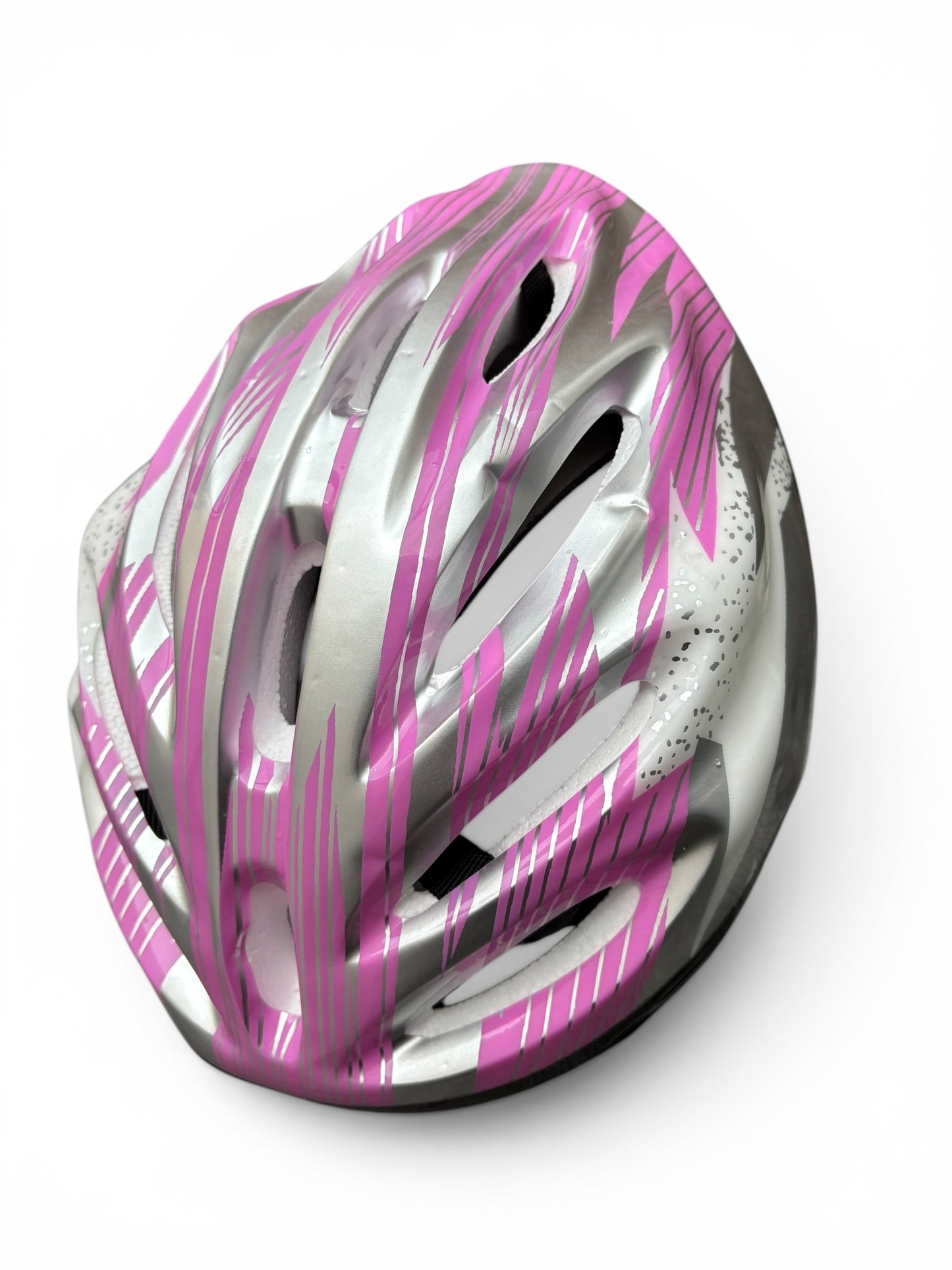 Casco de seguridad para ciclismo o patinete con diseño aerodinámico