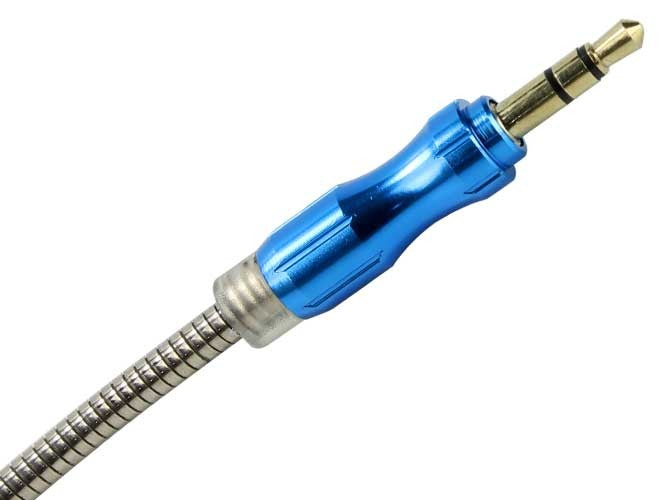 Cable auxiliar audio 3.5 metálico 3 metros